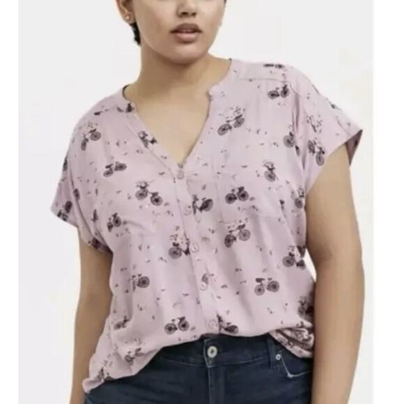 Torrid Womens Size 4 Lavender Pink Bicycle Print Challis Dolman Button Up Shirt - Picture 2 of 9